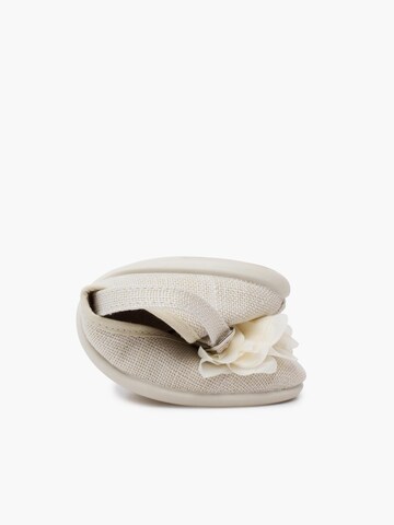 Pisamonas - Bailarina en beige
