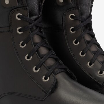 Travelin Lace-Up Boots 'Holm ' in Black