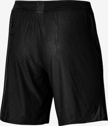 NIKE Slimfit Sportshorts 'Vapor IV' in Schwarz