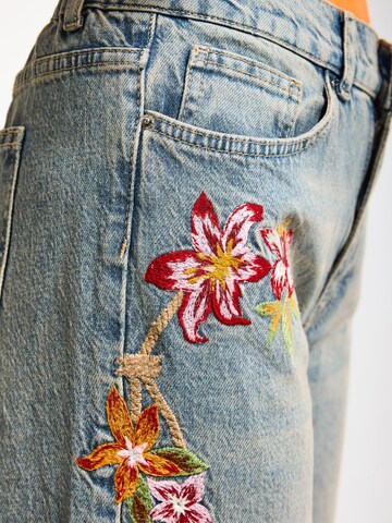 IT'S BASIC Flared Jeans 'ELASTICATED WAIST FLARE JEANS (Lenght 32)' in Blauw