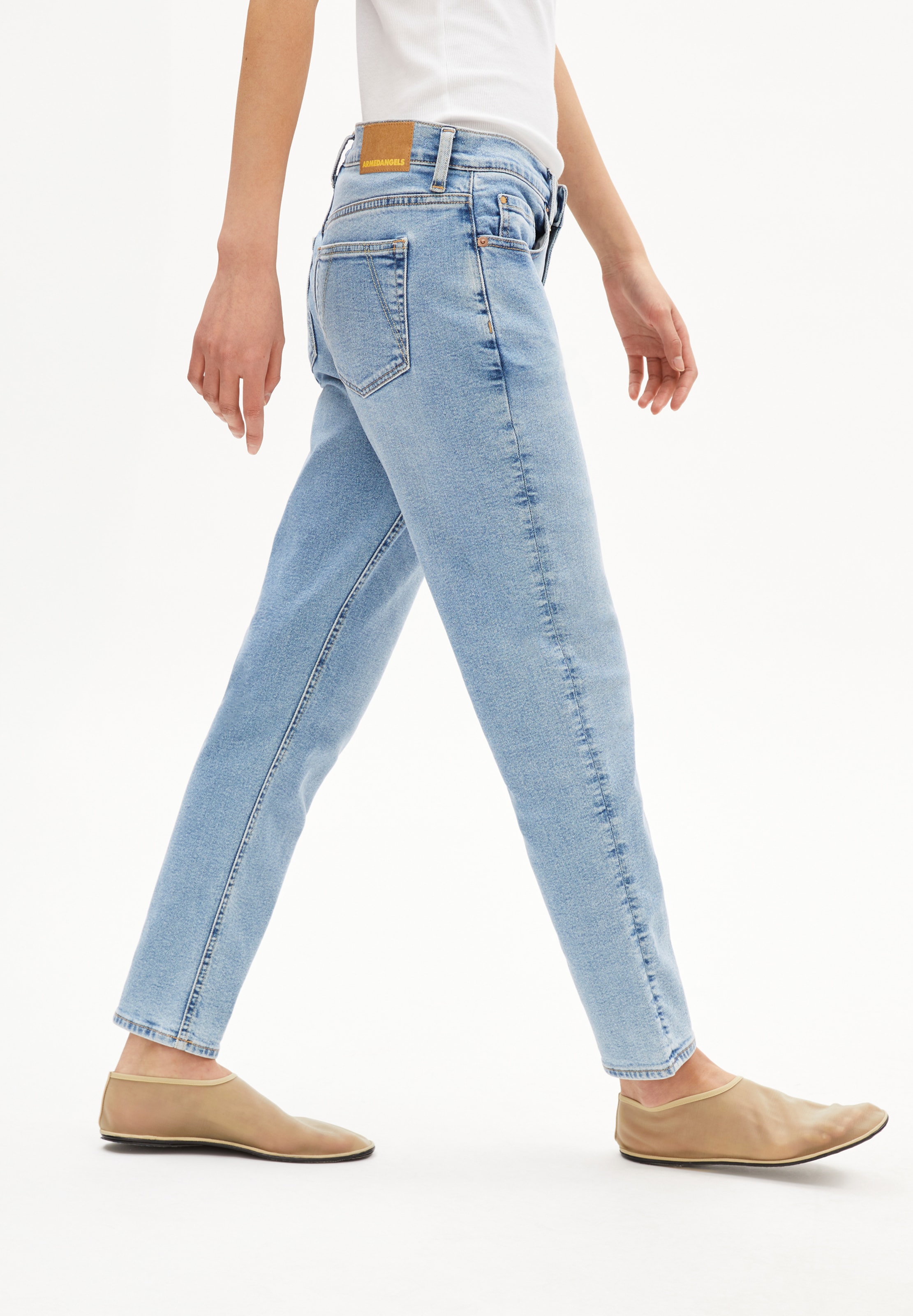 ARMEDANGELS Конический (Tapered) Джинсы в Синий: спереди