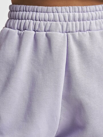Tapered Pantaloni di DEF in lilla
