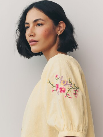 Next Blouse in Yellow