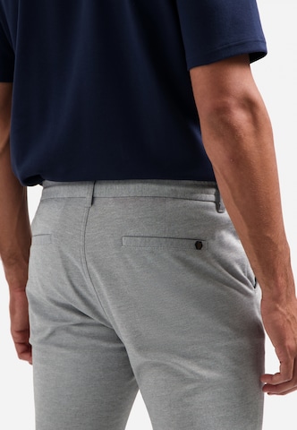 Coupe slim Pantalon No Excess en gris