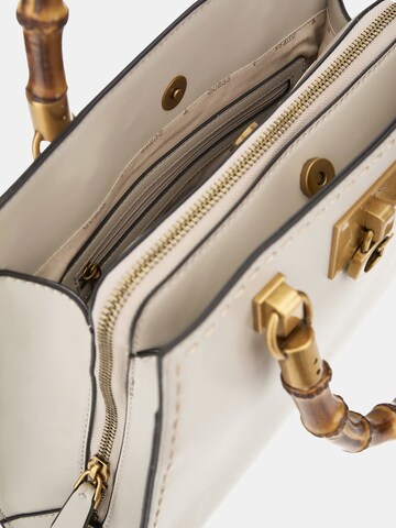 GUESS Handtasche 'Stephi' in Beige