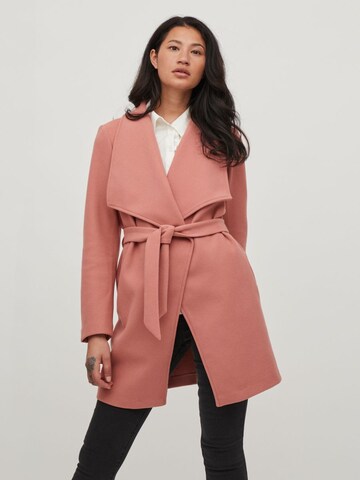 VILA Between-Seasons Coat 'Cooley' in Pink: front