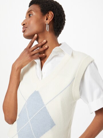 Gina Tricot Pullover 'Carla' in Weiß