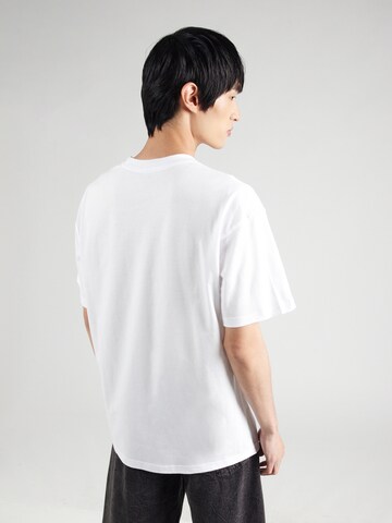 Tricou de la Nike Sportswear pe alb