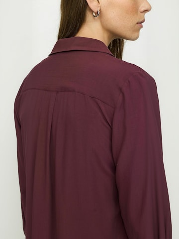 T-shirt ' Shirt ' Soft Rebels en rouge : sur le côté