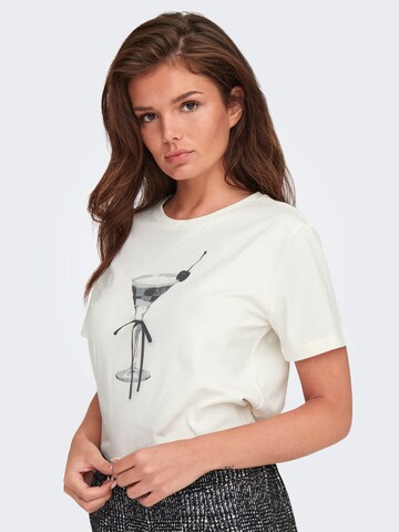 ONLY T-Shirt 'ONLPERLE' in Weiß