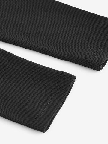 Skinny Pantaloni de la Next pe negru