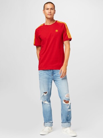 ADIDAS ORIGINALS - Camisa '3-Stripes' em vermelho