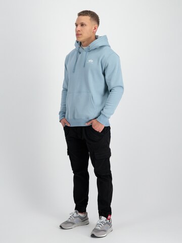 Regular fit Felpa di ALPHA INDUSTRIES in blu