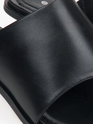 Estro Pantolette '503-07'‌‌‌‌ in Schwarz