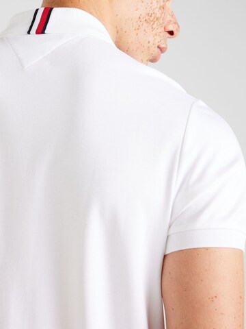 T-Shirt 'ESSENTIAL' TOMMY HILFIGER en blanc