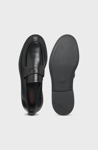 melns HUGO Iešļūcenes 'Varian'