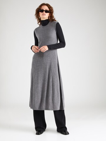 Banana Republic Kleid in Grau