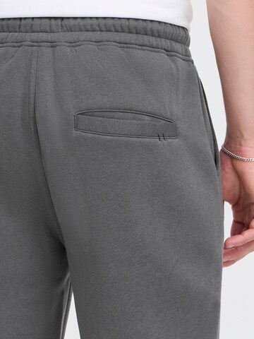 BLEND Tapered Sweathose 'Toman' in Grau