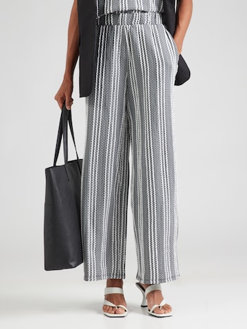VILA Wide leg Trousers 'VISonea' in Grey: front