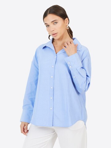 BRAVE SOUL Blouse in Blue: front