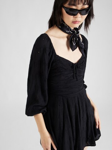 HOLLISTER Sukienka 'CHASE' w kolorze czarny