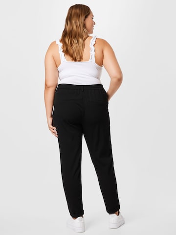 Vero Moda Curve Slimfit Kalhoty 'Maya' – černá