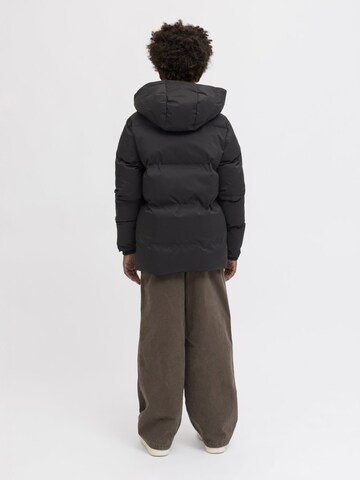 JACK & JONES Winter Jacket in Black