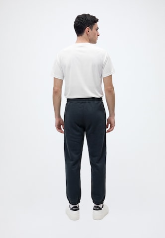 Regular Pantaloni de la HOLLISTER pe negru
