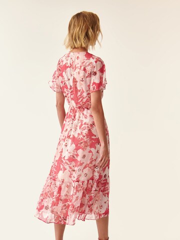 Rochie de la TATUUM pe roșu