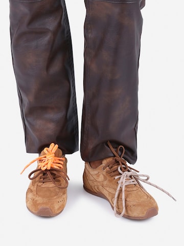 Sneaker bassa 'Myr-Aa' di BRONX in marrone