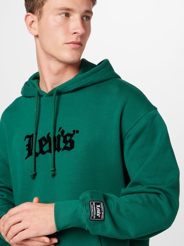 LEVI'S ® Regular Fit Sweatshirt 'Relaxed Graphic Hoodie' in Grün