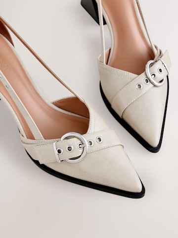 Décolleté di Next in beige