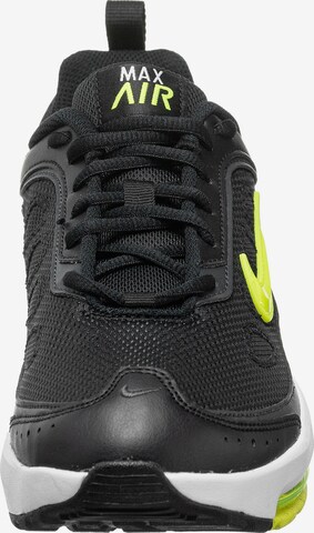 Baskets basses 'Air Max AP' Nike Sportswear en noir