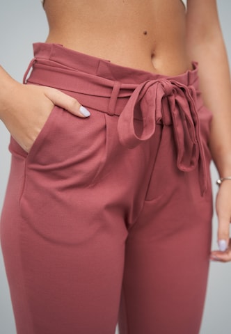 Coupe slim Pantalon à pince Cloud5ive en marron