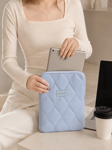 MEVYRA Tablet Case 'MEVYRA Tablet Organizer Tasche, 12 Zoll, 30x22.5x2.5cm Gesteppt' in Blue: front