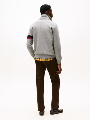 TOMMY HILFIGER Sweatshirt in Grey