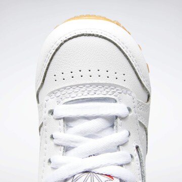 Reebok Trampki 'CLASSIC LEATHER' w kolorze biały