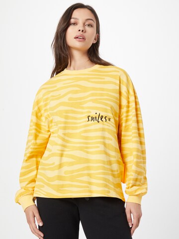 Smiles Shirt 'Noel' in Yellow