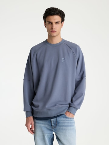CHASIN' Sweatshirt ' Core AIR' in Blue: front