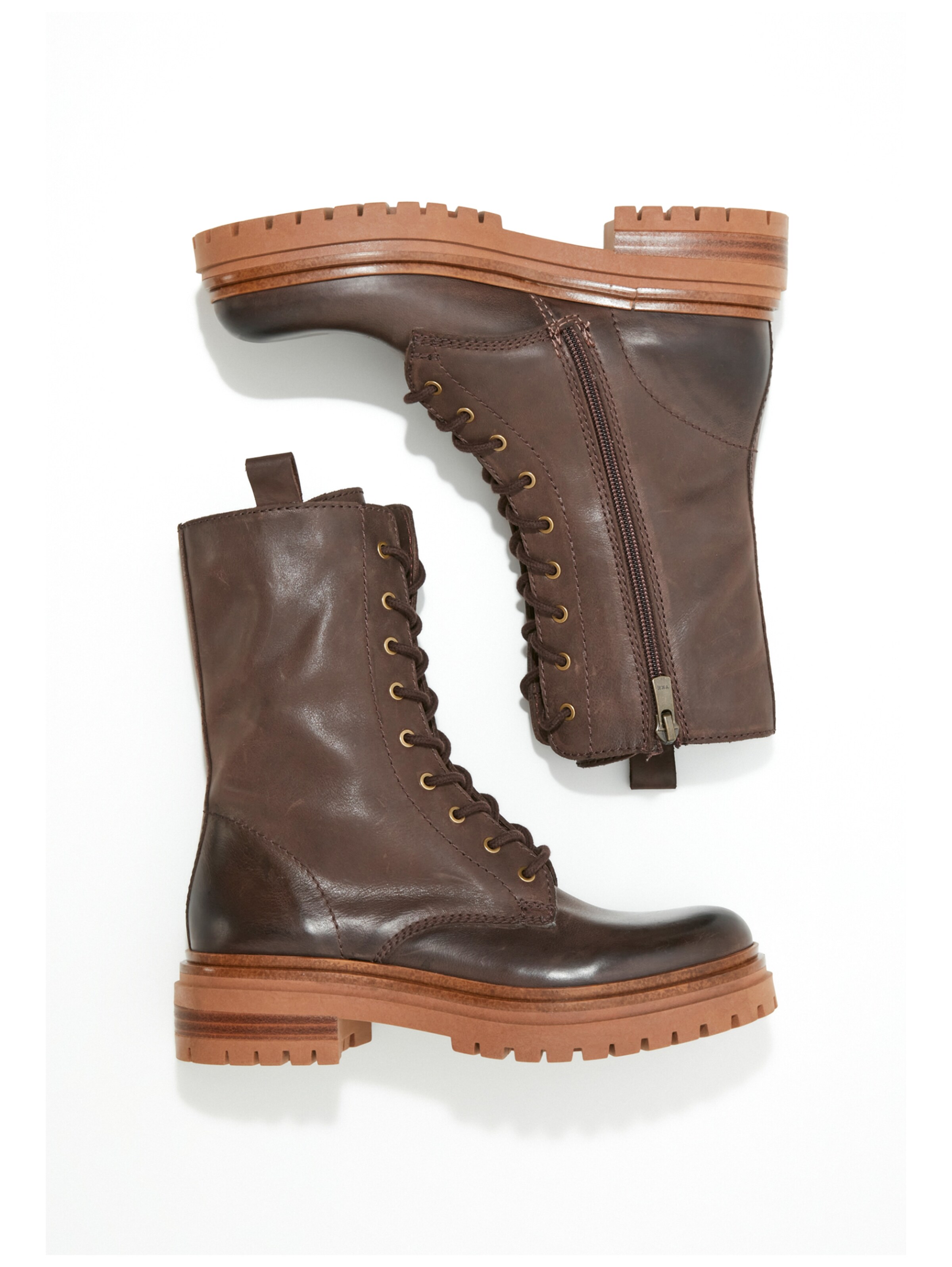 INUOVO Lace-up bootie in Brown