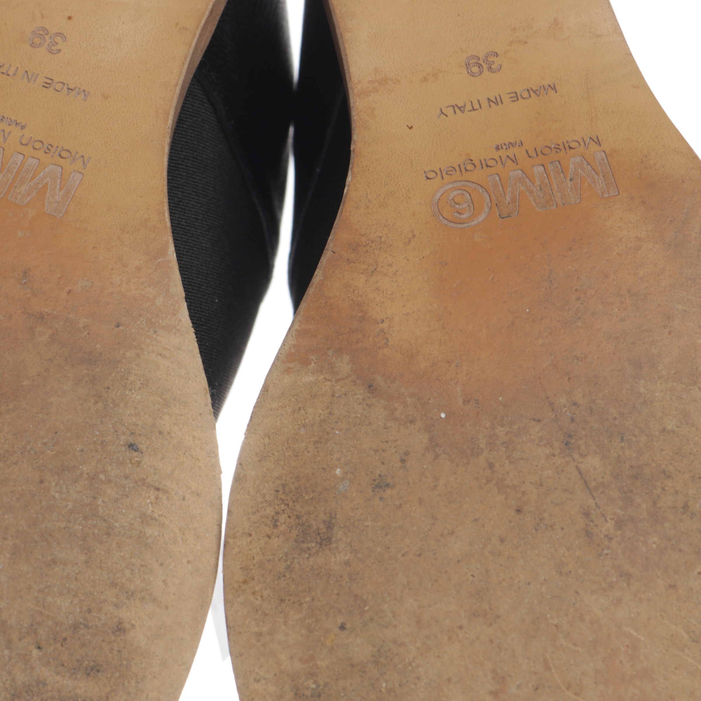 MM6 Pumps 39 in Schwarz