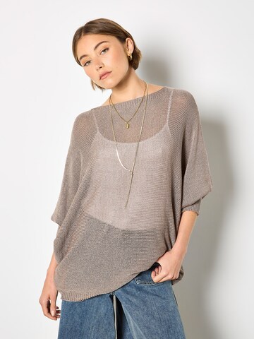 Apricot Pullover in Grau: Vorderseite