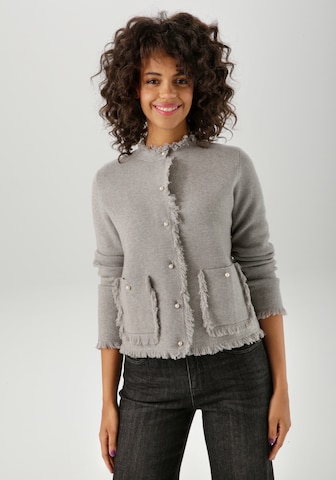 Aniston CASUAL Strickjacke in Grau: Vorderseite
