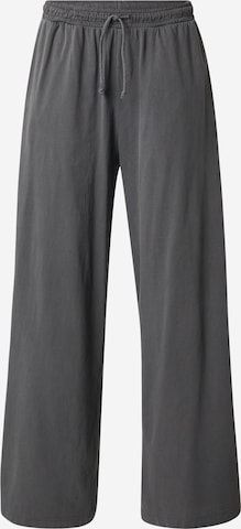 Pantaloni 'Davina' di WEEKDAY in grigio: frontale