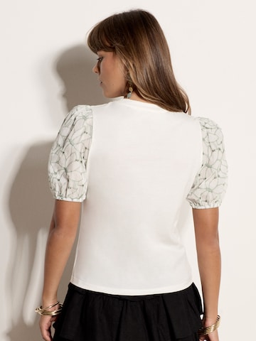 T-shirt ' ' Apricot en blanc