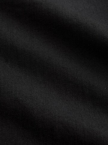 Next - regular Vaquero en negro