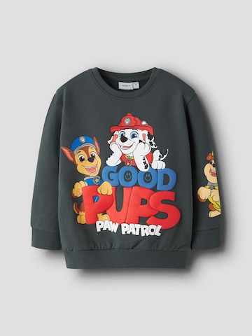 NAME IT - Sudadera en gris