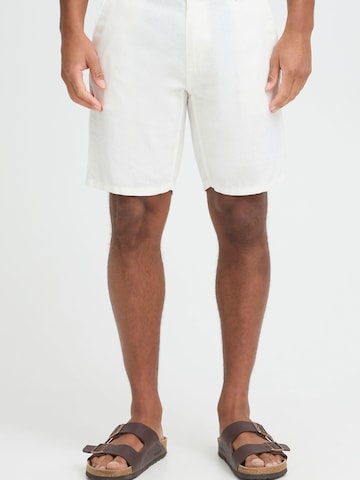 Regular Pantalon chino ' BHLikat ' BLEND en blanc