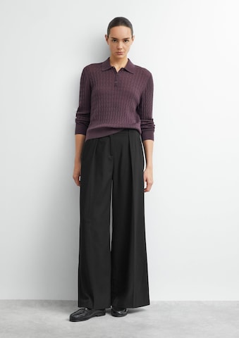 COMMA Wide leg Pleat-front trousers in Black: front