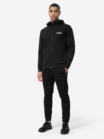 4F - Tapered Pantalón deportivo 'CAS M139' en negro